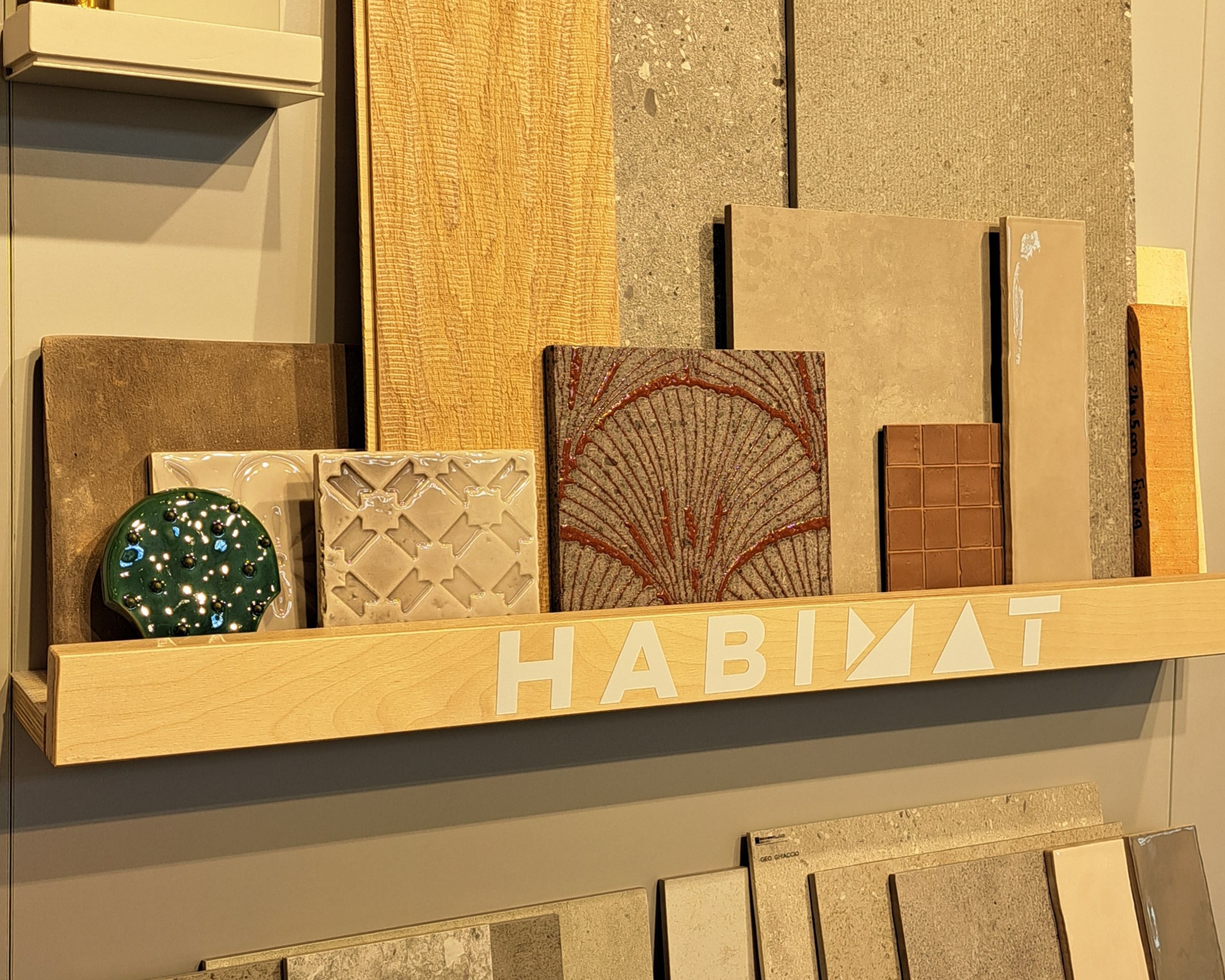 Habimat showroom interni roma colamariani poduti finiture bagni piastrelle arredobagno sanitari infissi porte illuminazione